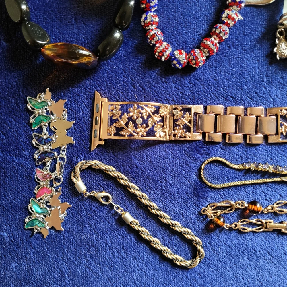 Vintage to Modern Silver and Gold Tone Stretch and Clasp Bracelet Lot - Picture 2 of 5